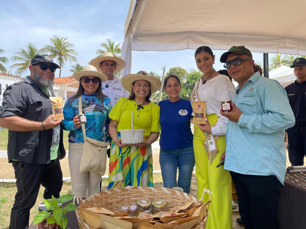Minec mostró programas de conservación en el Tortuga Fest 2024 Minec